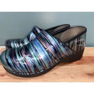 Dansko XP 2.0 7366 teal striped patent clogs women's sz 41 10.5/11 Nursing